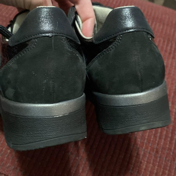 WALDLAUFER “WEITE K” BLACK FLORAL PATTERN SNEAKERS - Picture 7 of 14